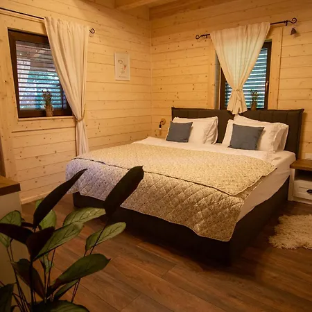 Macaklin Apartman
